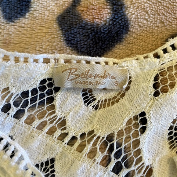 beautiful possibly silk blouse - Picture 5 of 5